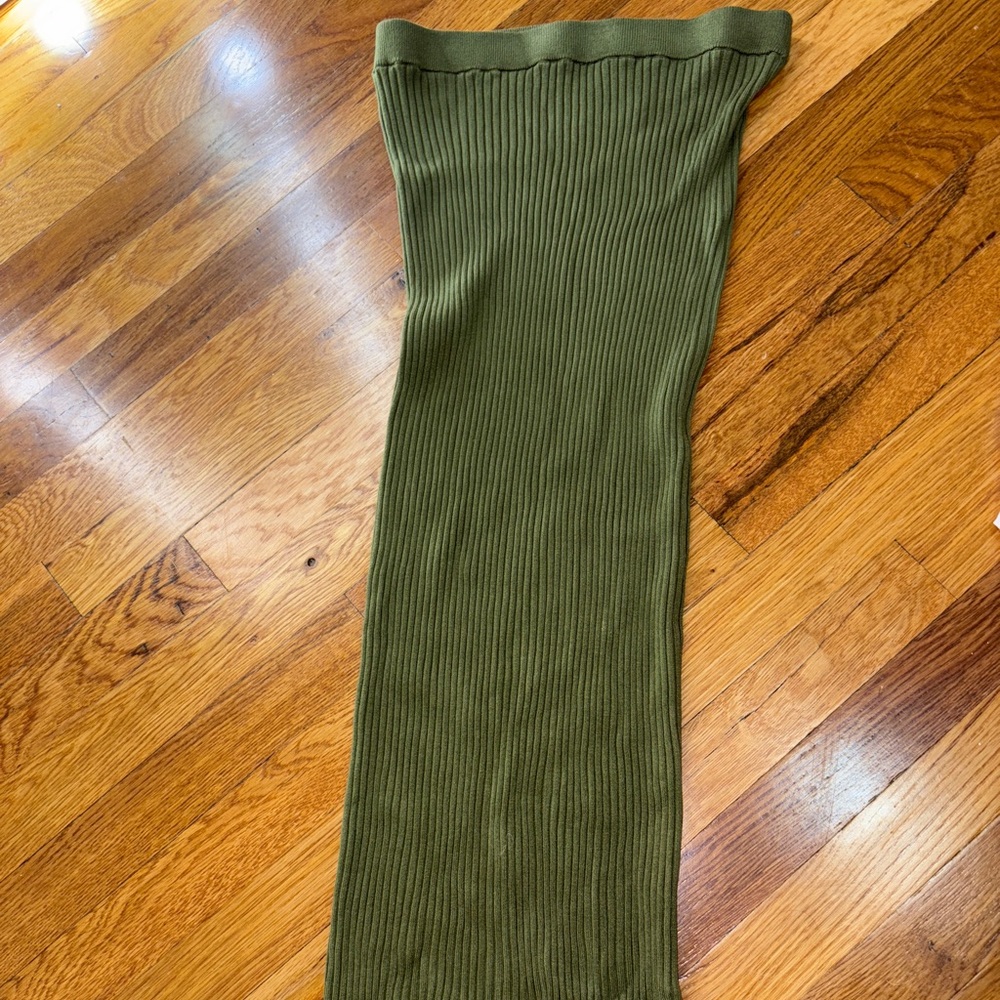 H&M green Ribbed Knit maxi skirt